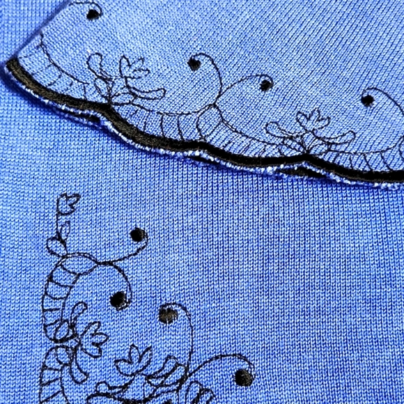 Requirements Blue Embroidered Blouse Top long sleeve Size-Med New with T… - Picture 8 of 11